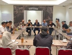 Mahfud MD Serap Aspirasi di Makassar: Publik Sedih dengan Kondisi Polri
