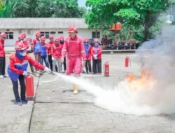 Pertamina Sulawesi Perkuat Ketangguhan Masyarakat Melalui Refreshment Drill Kampung Safety