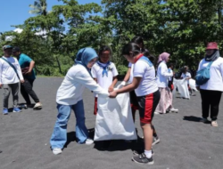 Lindungi Ekosistem Laut, Pertamina Trans Kontinental Gelar Bersih Pantai di Bitung