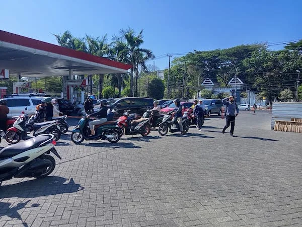 Ganjil Genap BBM Subsidi Diterapkan, Antrean di SPBU Racing Center Tak Mengular ke Jalan