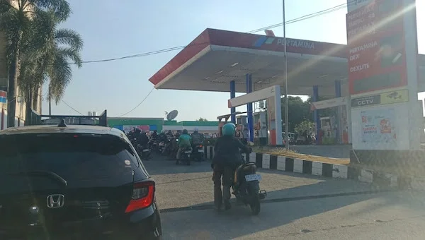 Pertamina Janji Urai Antrean BBM di Makassar, Buffer Zone Dibuka 24 Jam