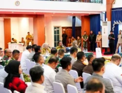 Gubernur Sulsel Rapat Bersama Forkopimda Evaluasi Antrean BBM, Minta Pertamina Analisis Kebutuhan Tambahan Kuota