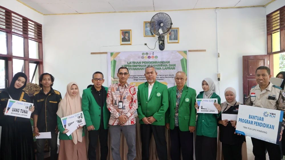 Peringati Hari Kesaktian Pancasila, YBM PLN UP3 Pinrang Bantu Pendidikan Mahasiswa Cokroaminoto